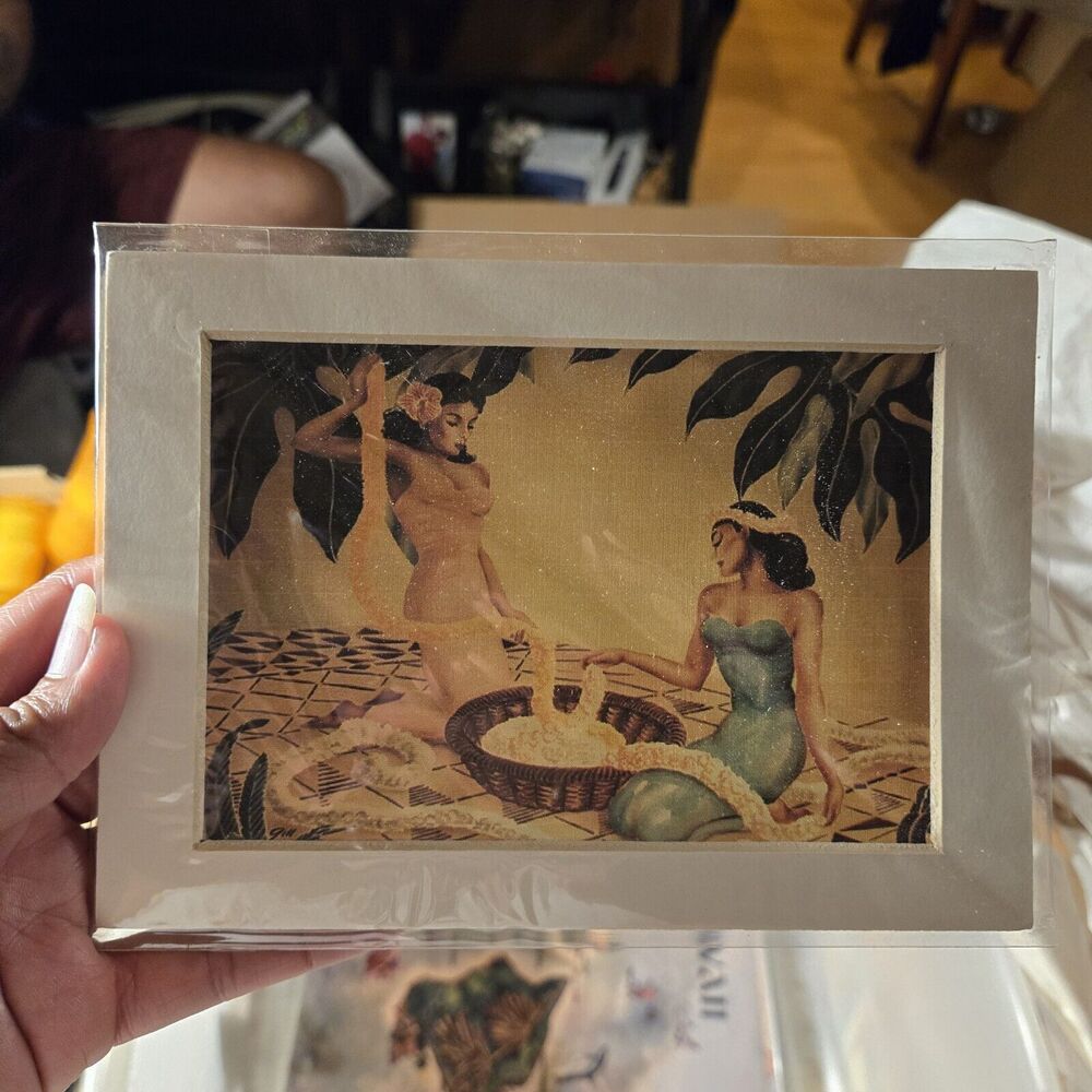 Lei Makers Gill 1940's Hawaiian Women Photograph Tropical Dreamy Vintage Happy